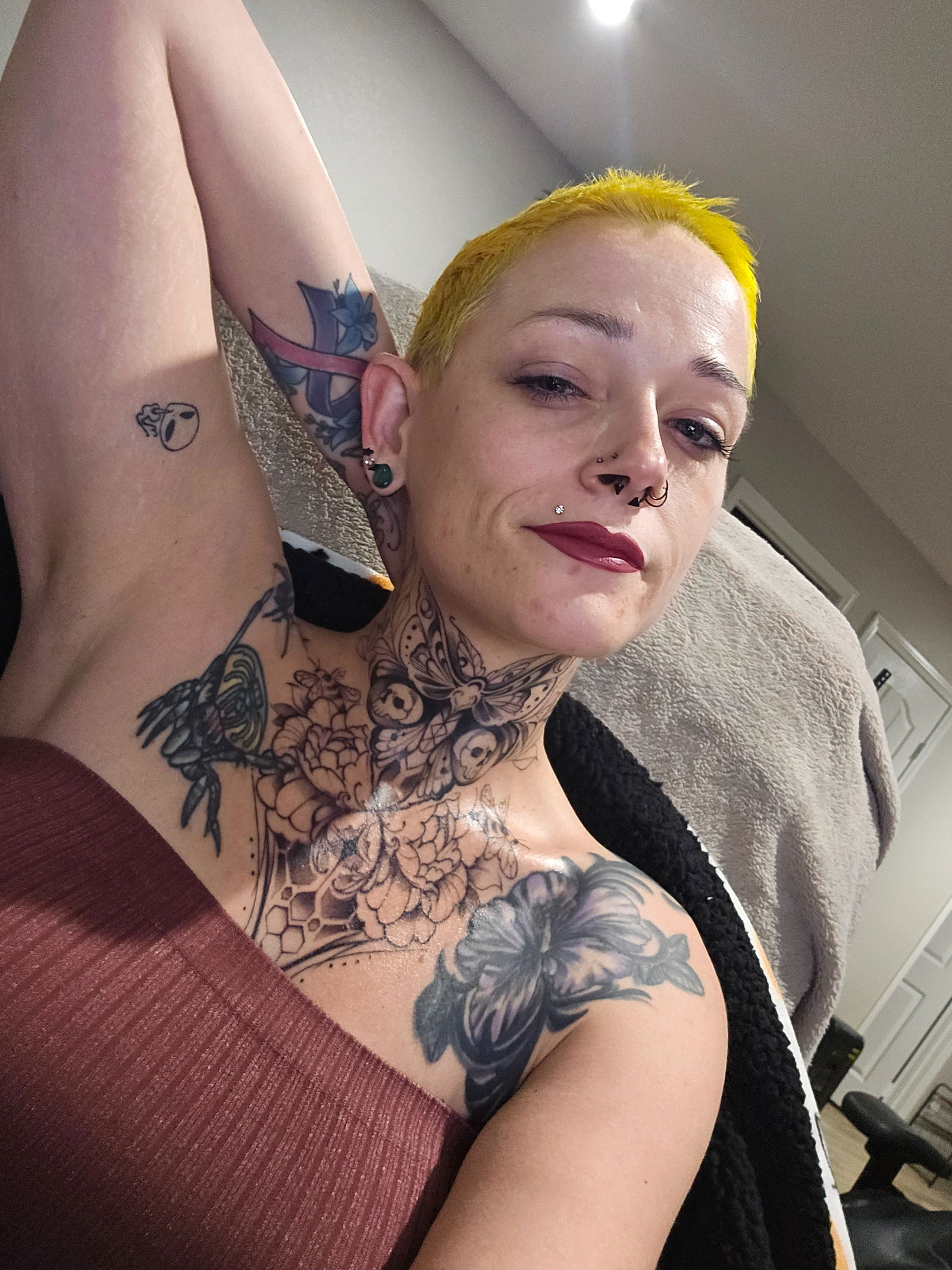 Lanie B's avatar