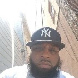 Larry_Luv75's avatar