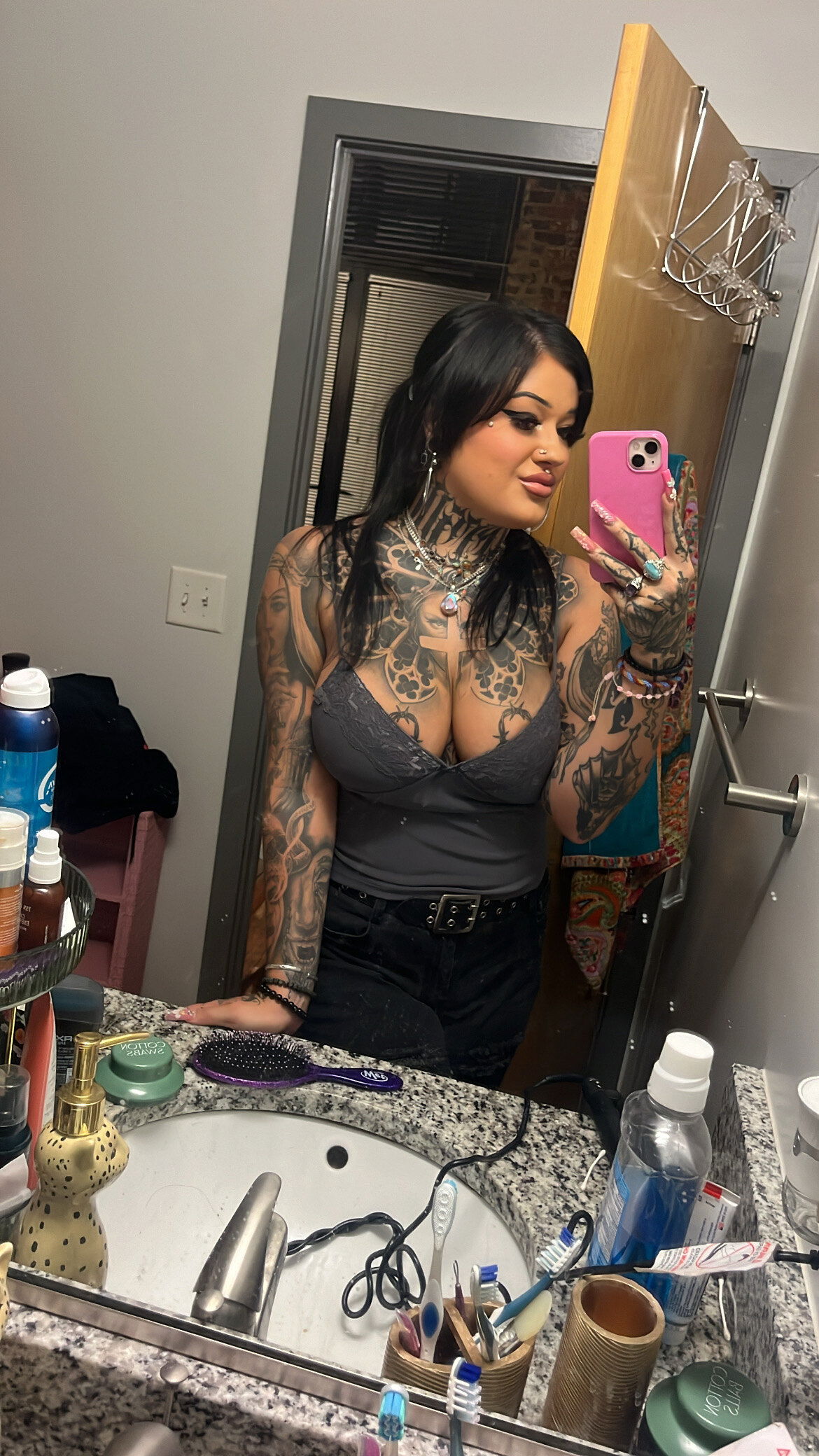 Laura Love
