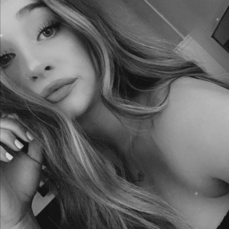 Laura's avatar
