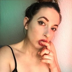 Laurel Sage's avatar