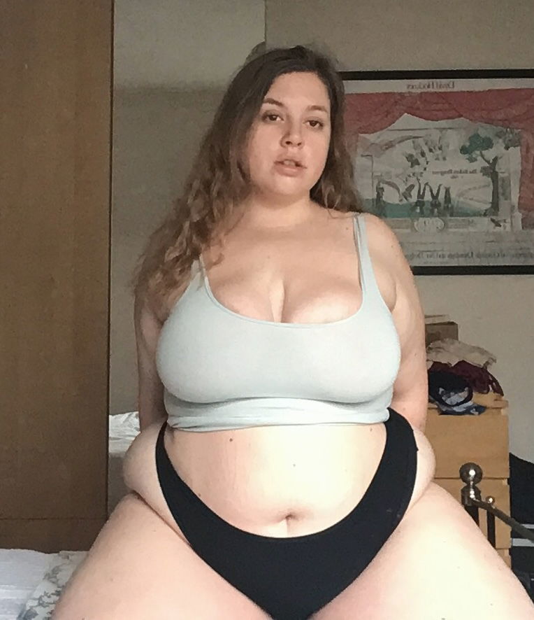 LaurieCurves's avatar