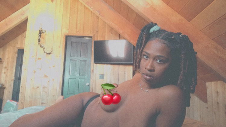 Coco butter baby 🍯's avatar
