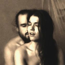 Lea and Bear's avatar