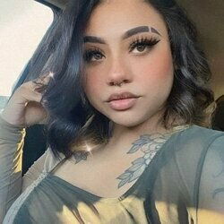 Lea🦋's avatar