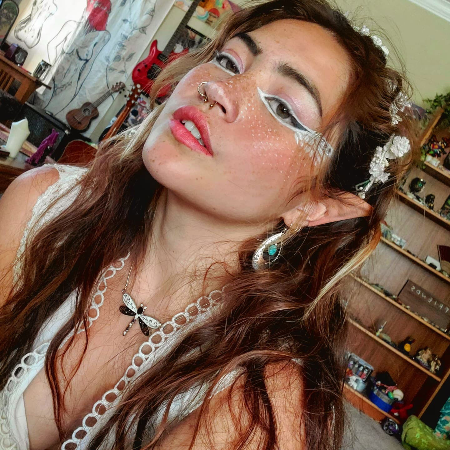 Lea Ione's avatar