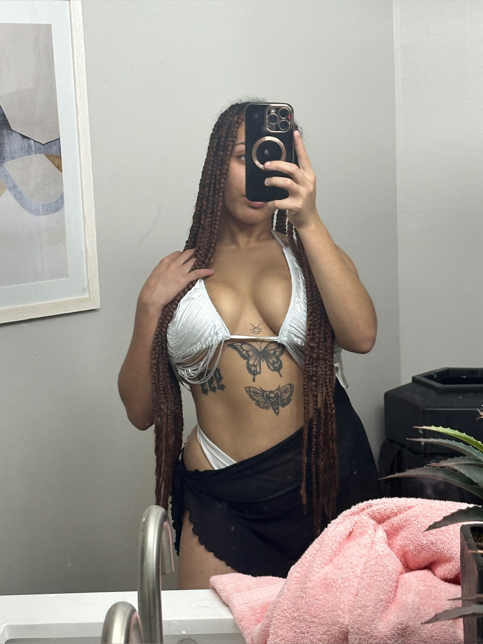 Dee🥰's avatar