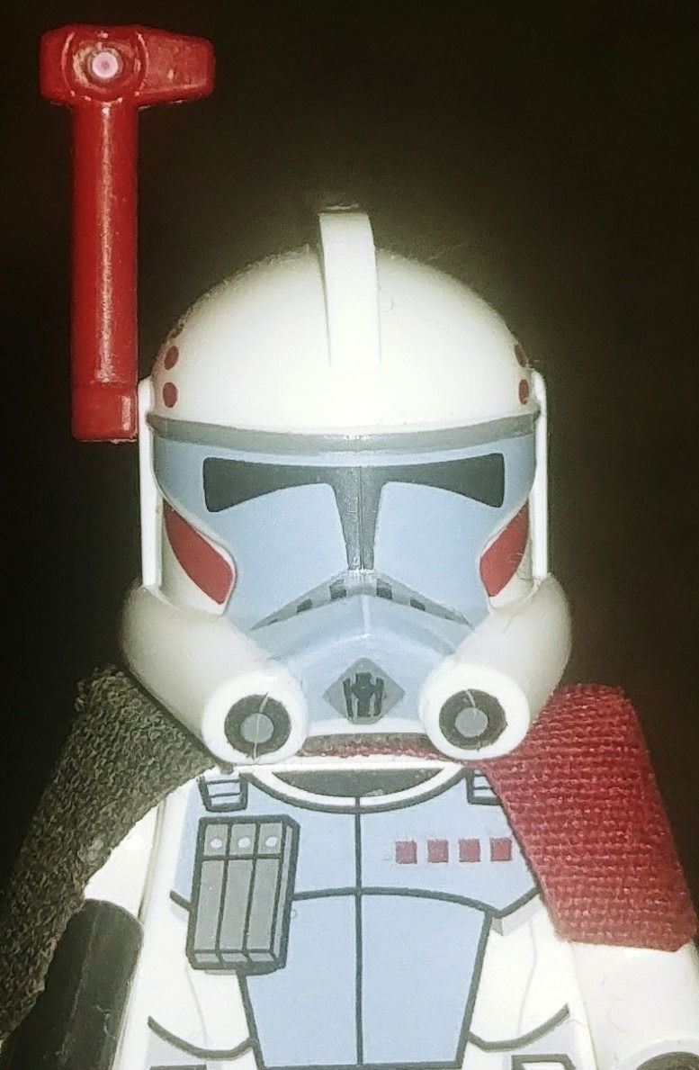 Random Lego Pics (do SFW pages work?)'s avatar