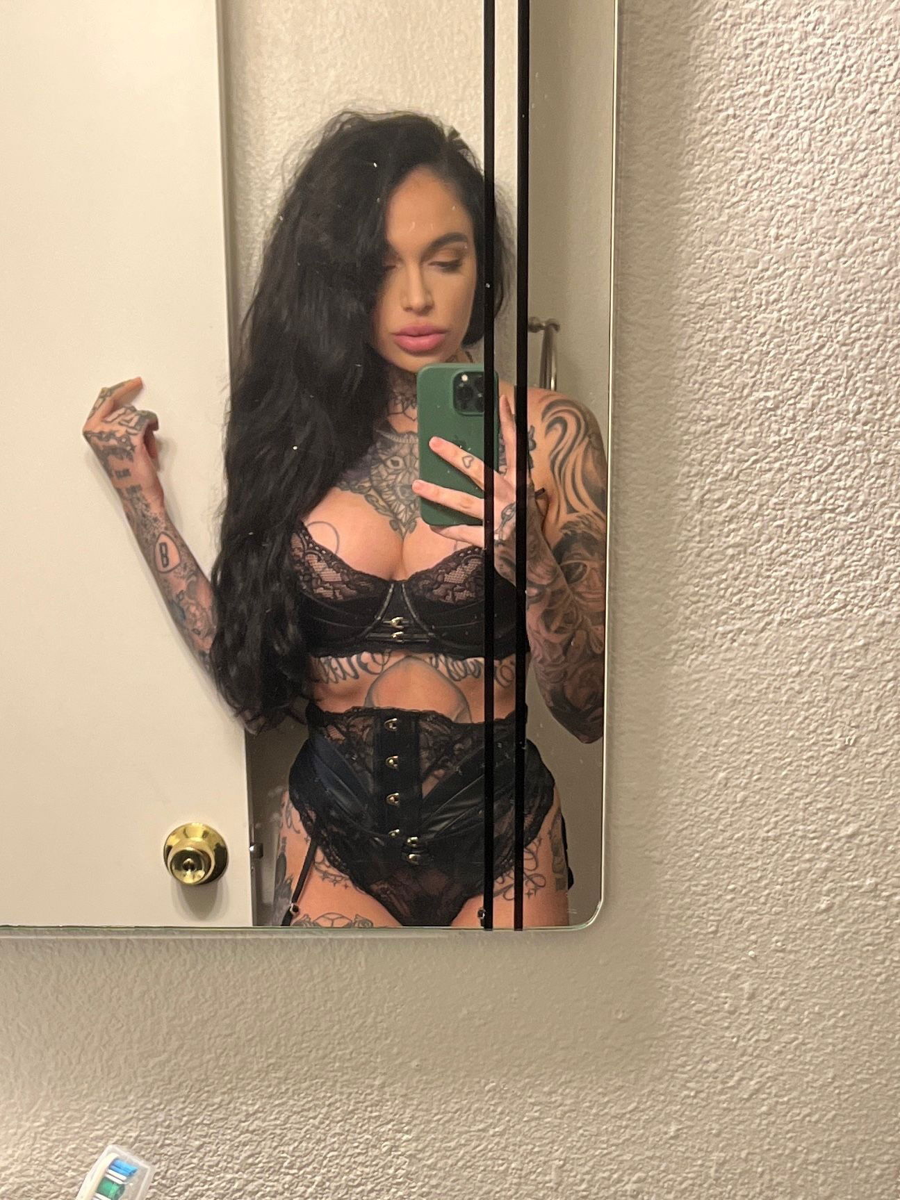 Leighxfree's avatar