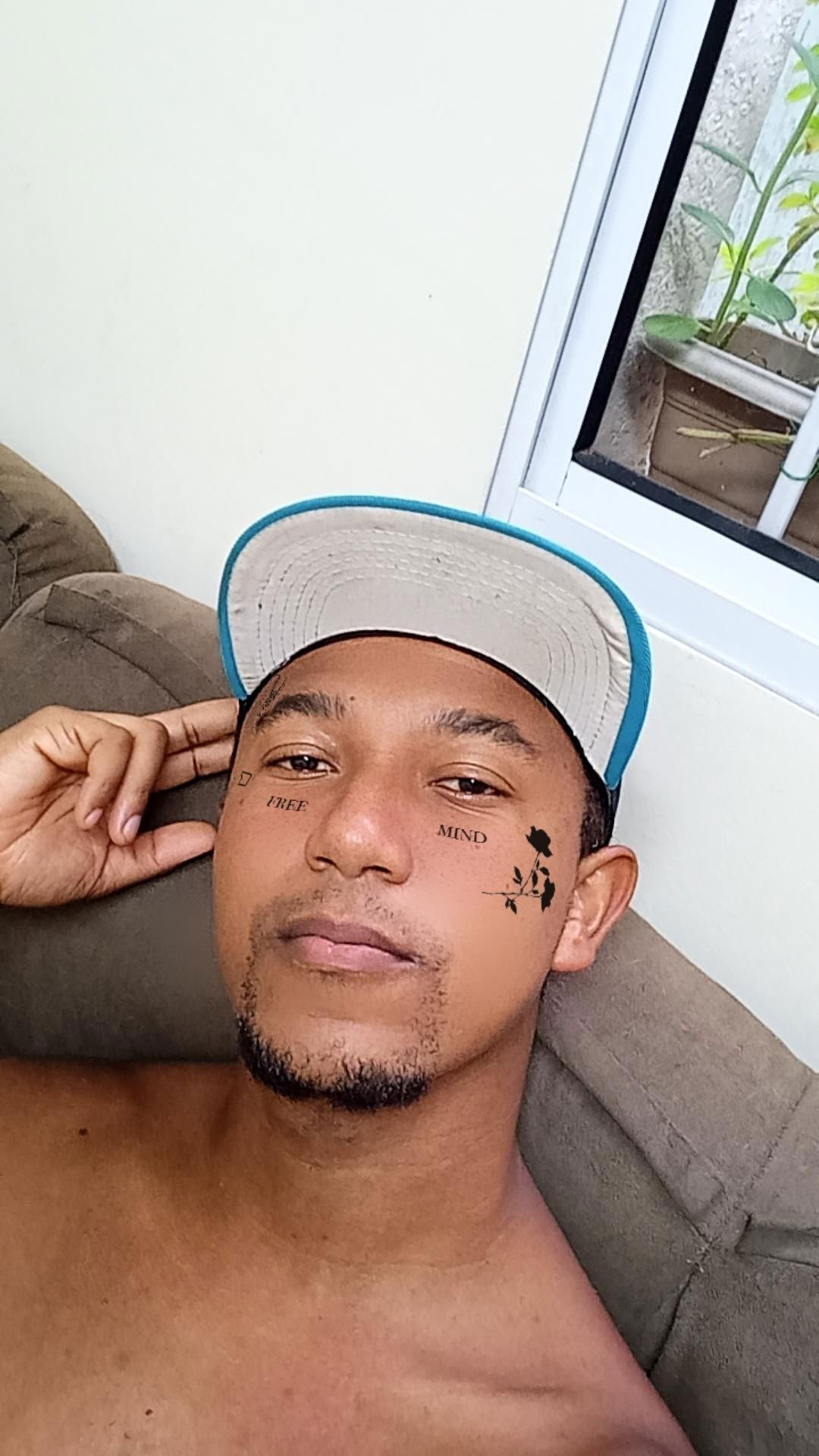 Guto's avatar