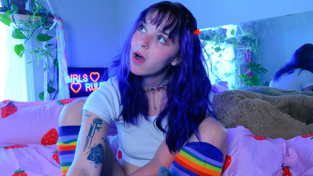 Lena Jewel's avatar
