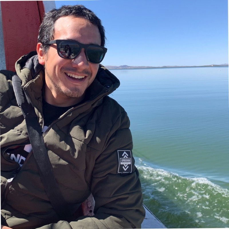 Mario Tuesta's avatar