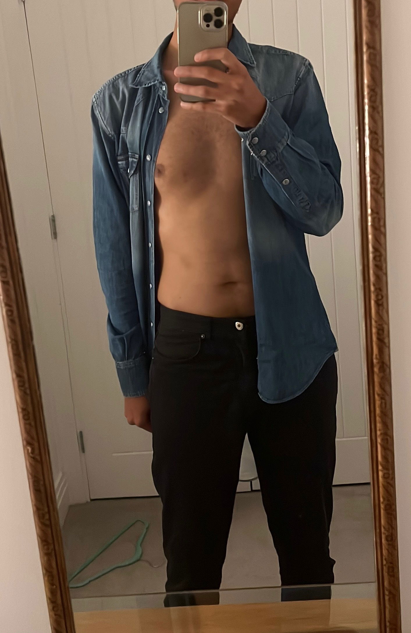 Alex Carrington 💦's avatar