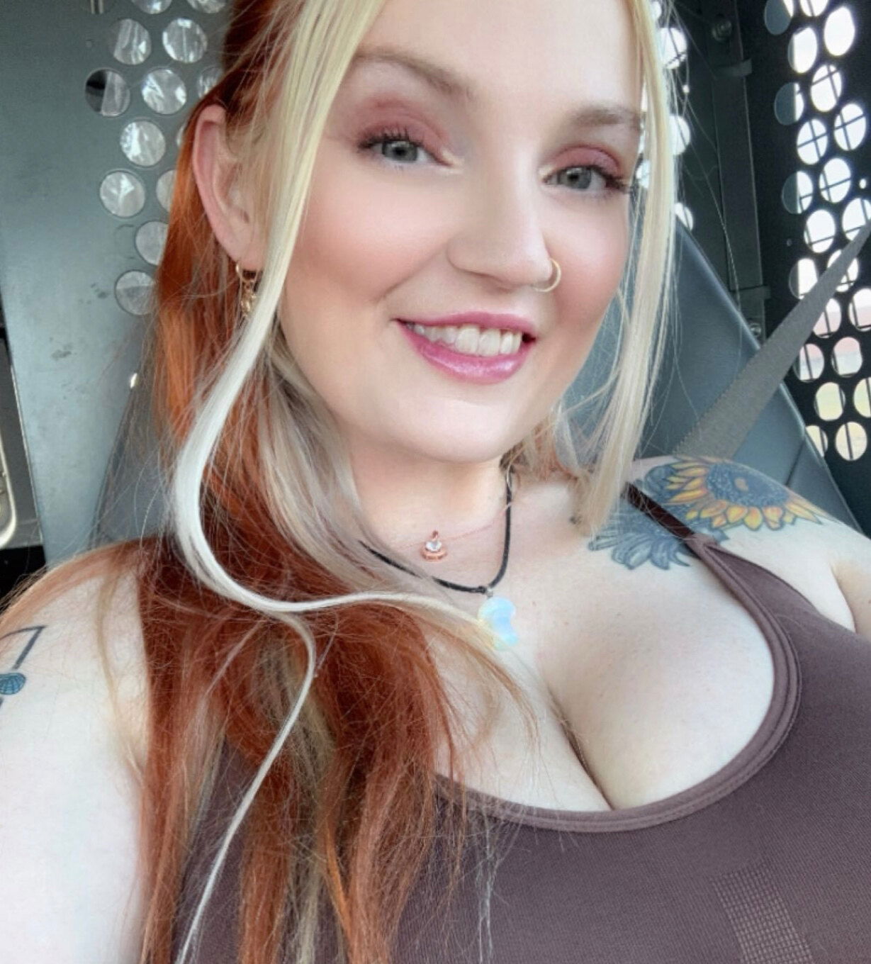 MissEmberFoxx🦊's avatar