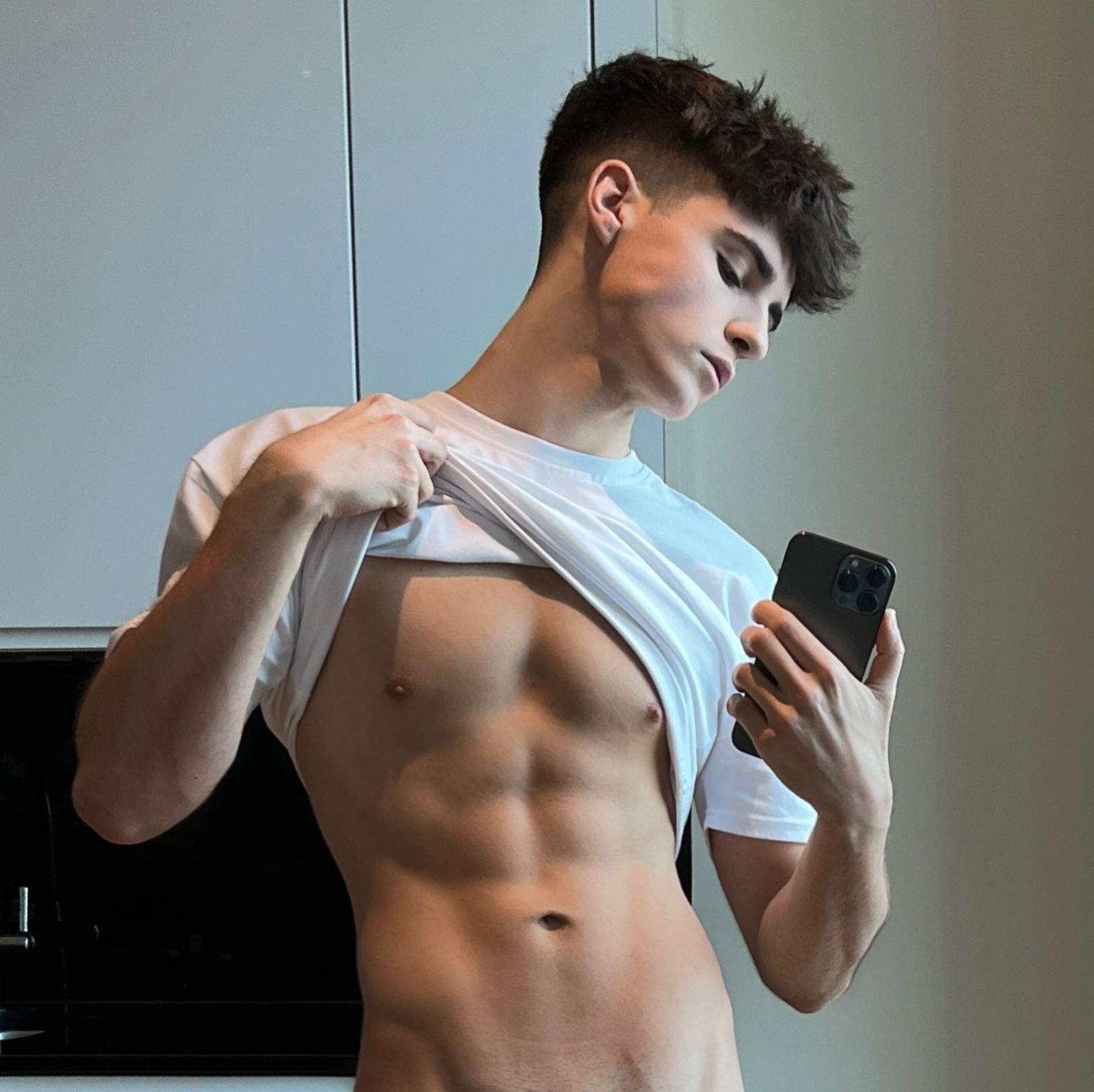 Liam Woods's avatar