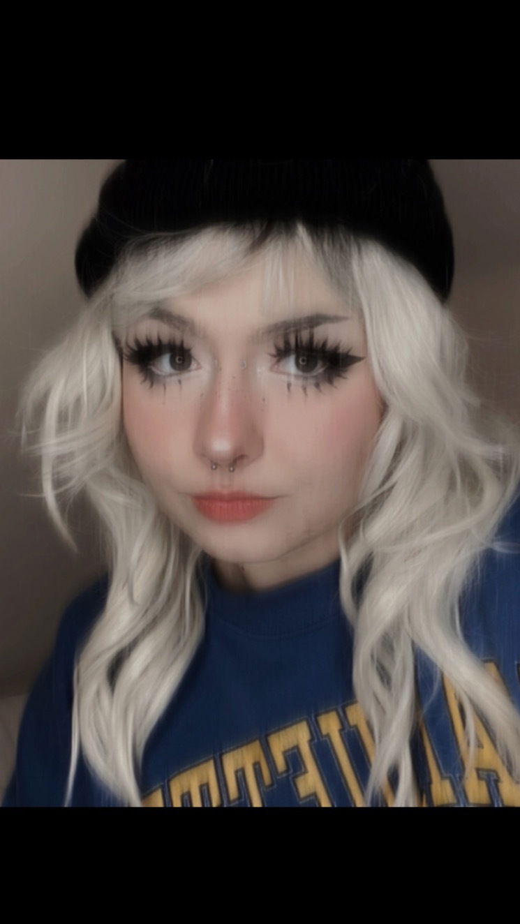 ur girlfriend 💗's avatar