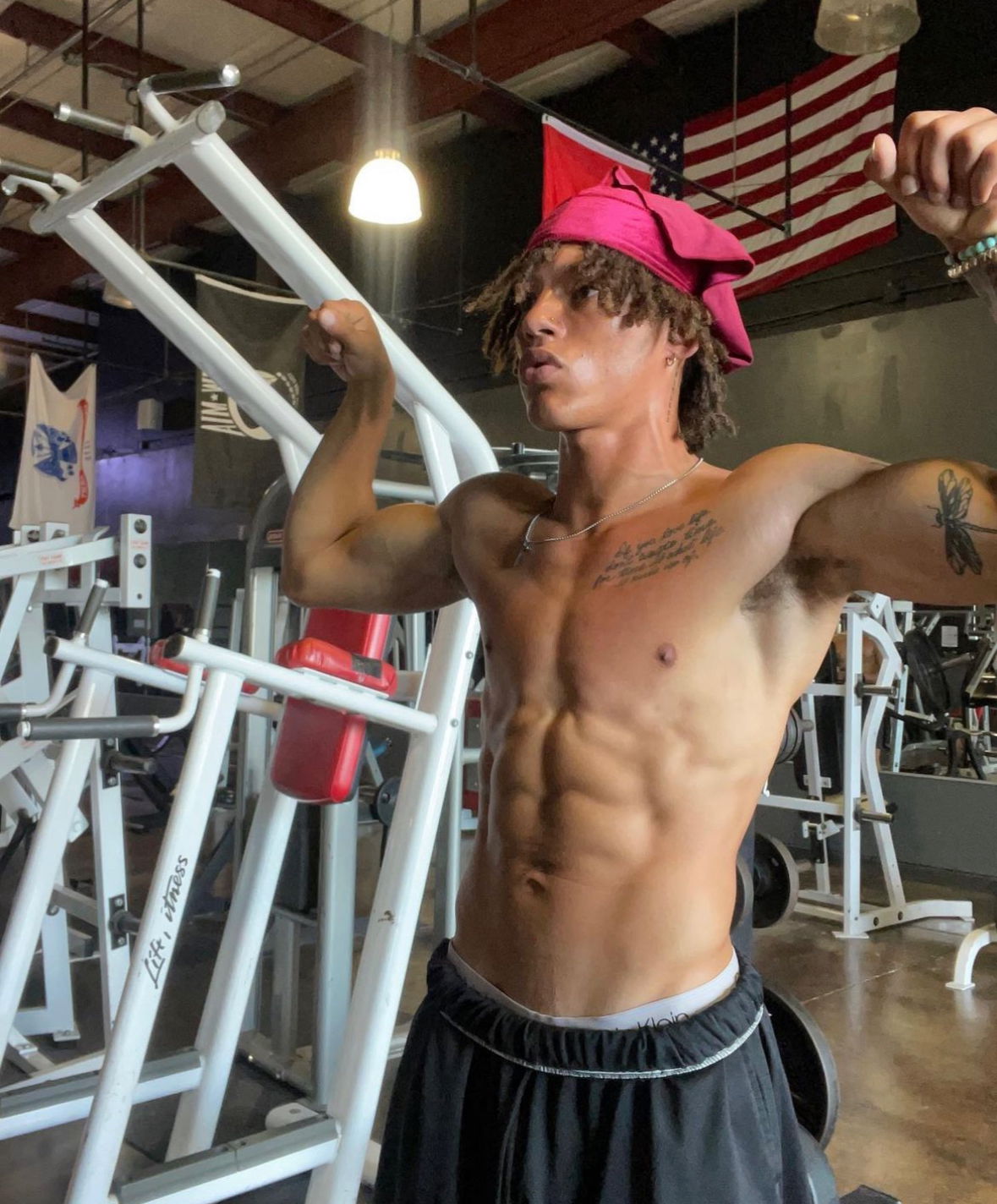 LightskinJ😈's avatar