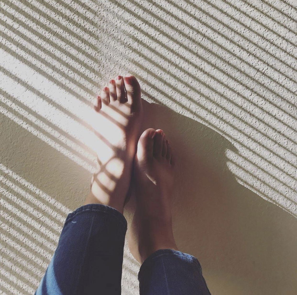 OnlyFeet's avatar