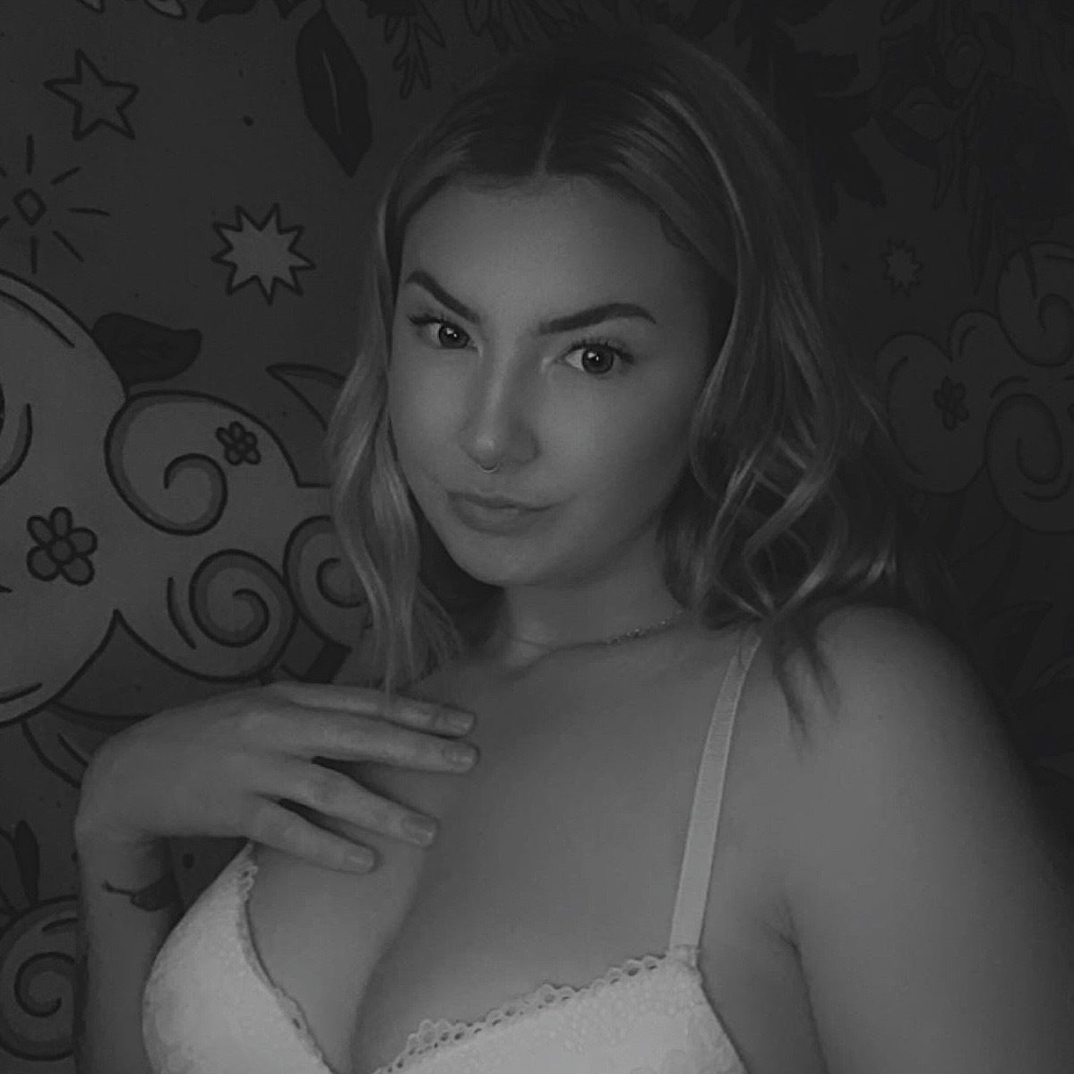 ♡︎𝙗𝙪𝙣𝙣𝙞𝙚♡︎'s avatar