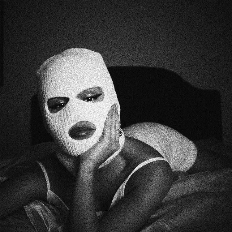 Masked baby's avatar