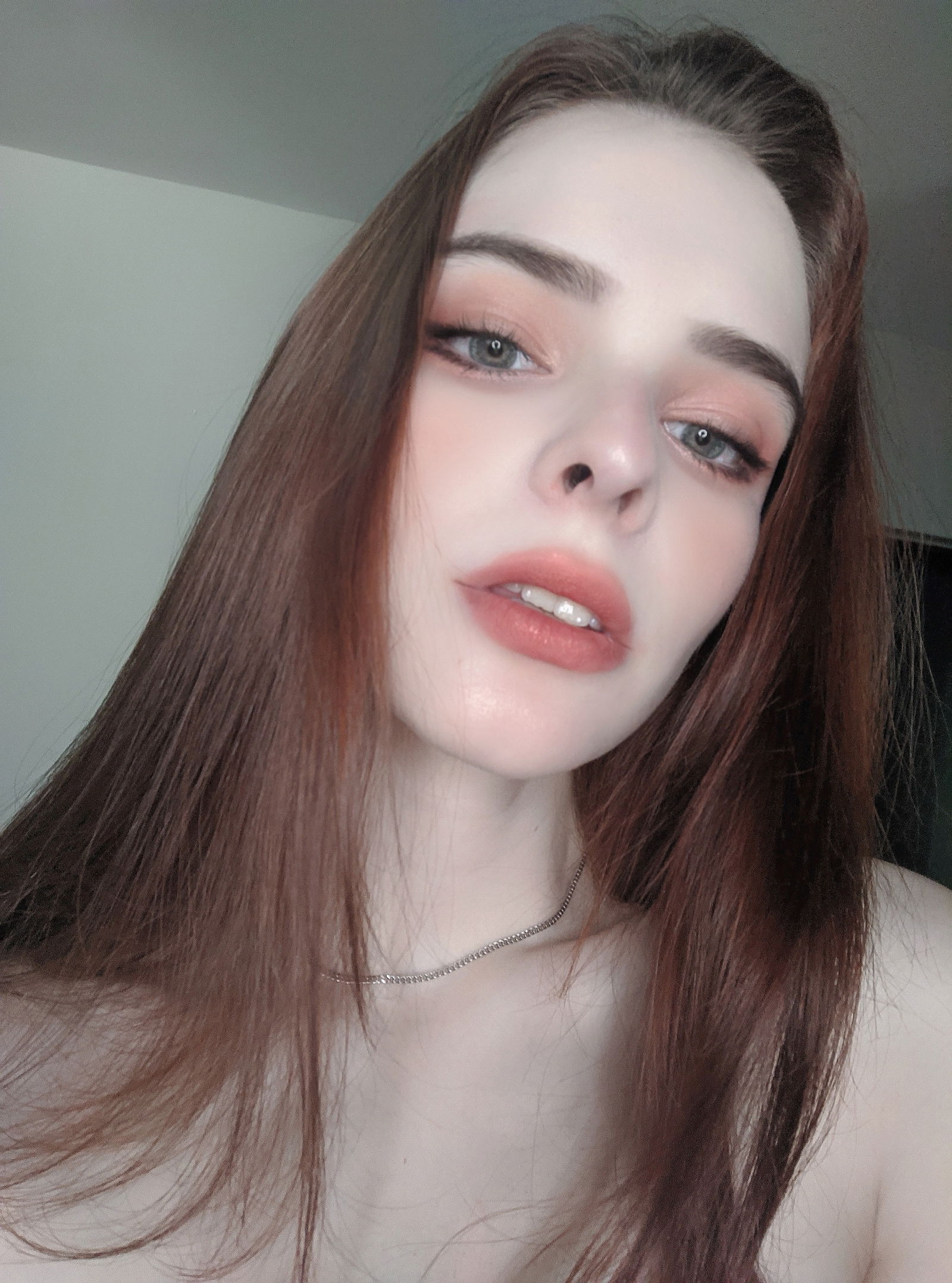 Lina Hasaway's avatar