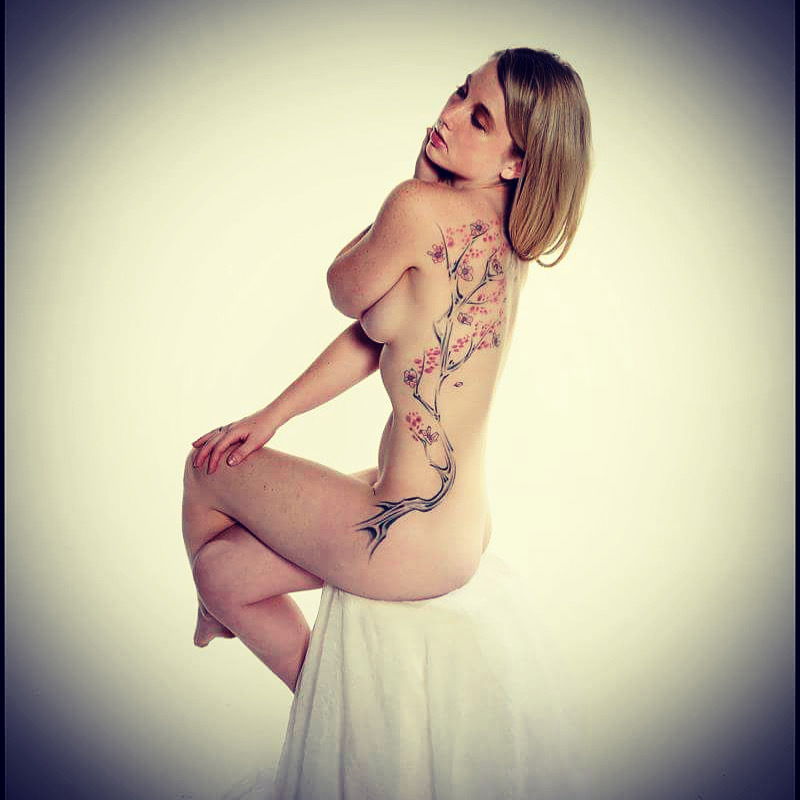 Ember Lively's avatar