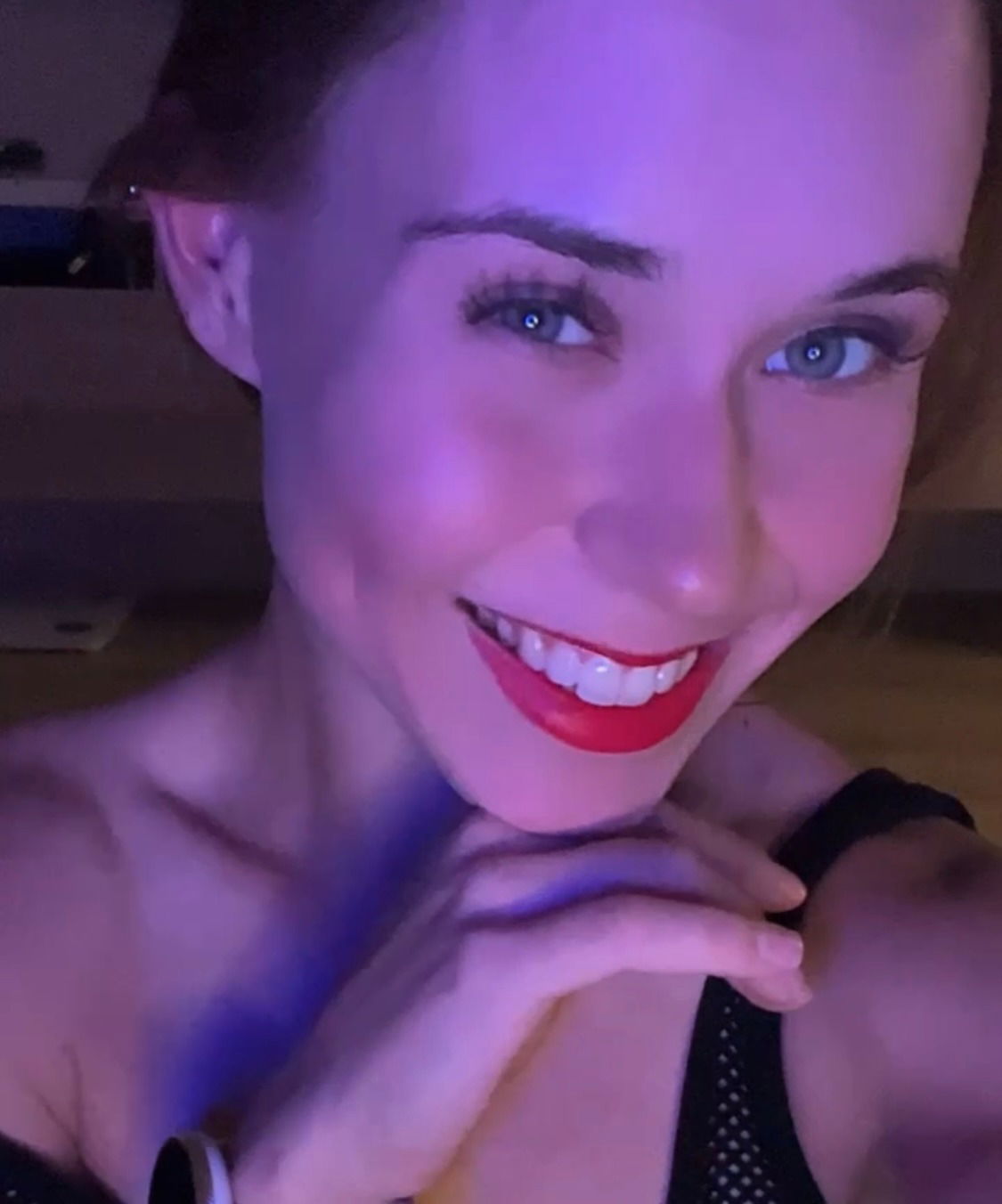Liza Smile :)'s avatar