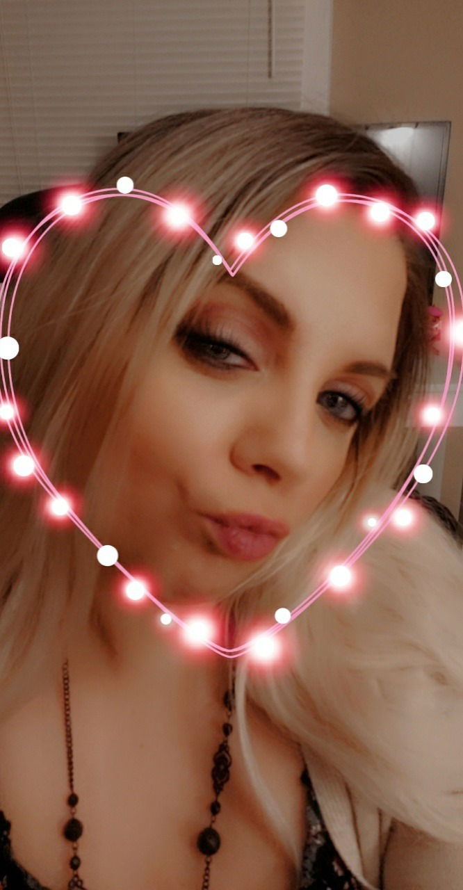 Lizzie Storm VIP's avatar