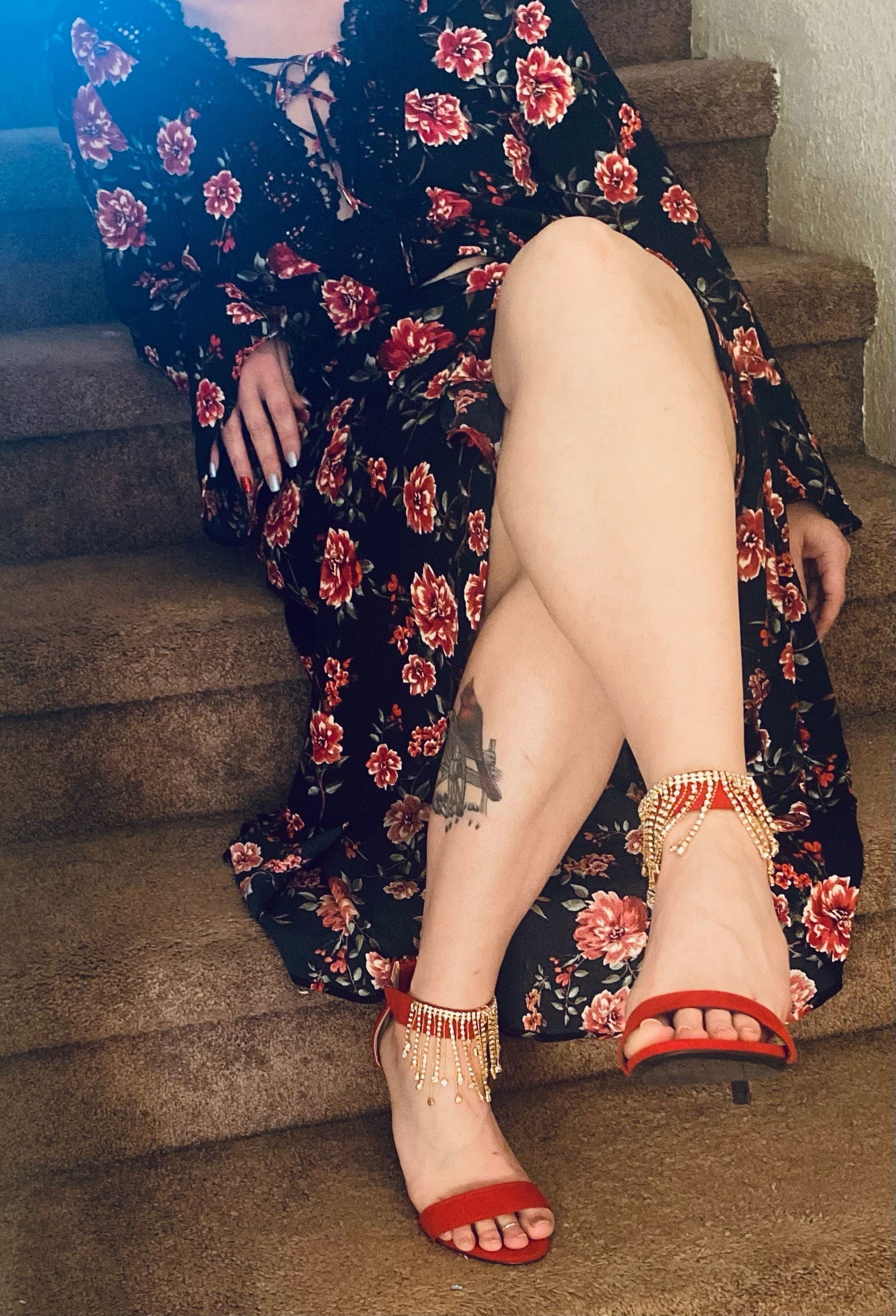 Lizzy Wine's avatar
