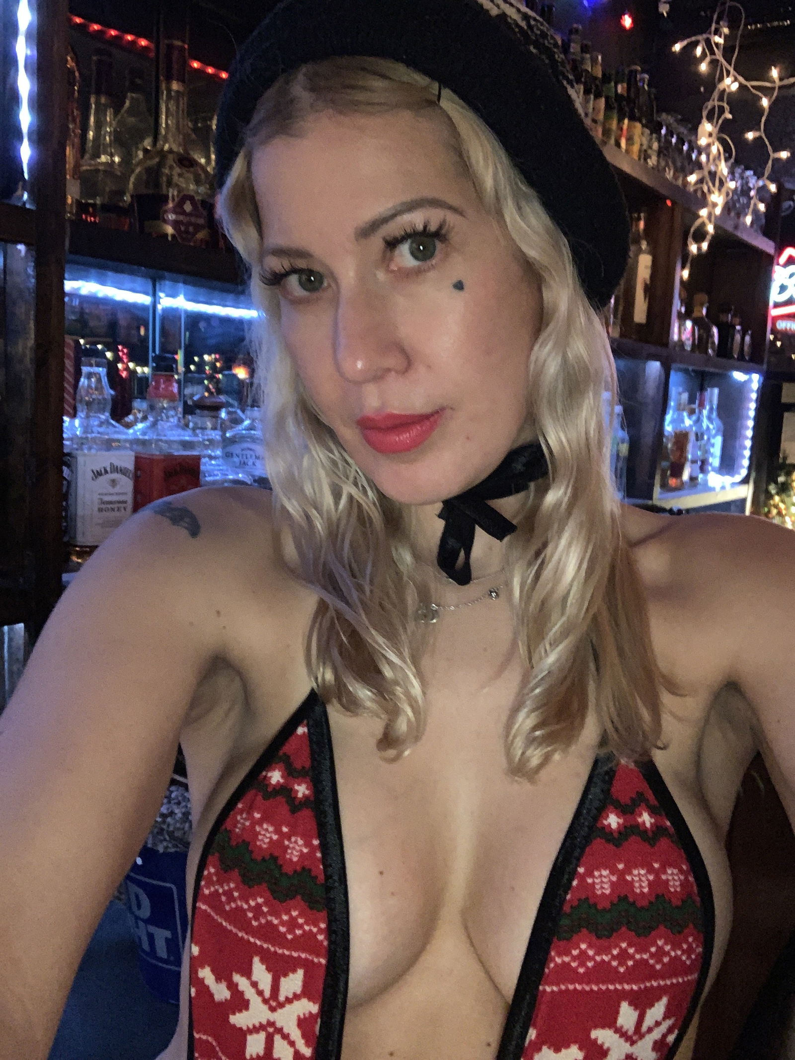 Lizzy Beth's avatar
