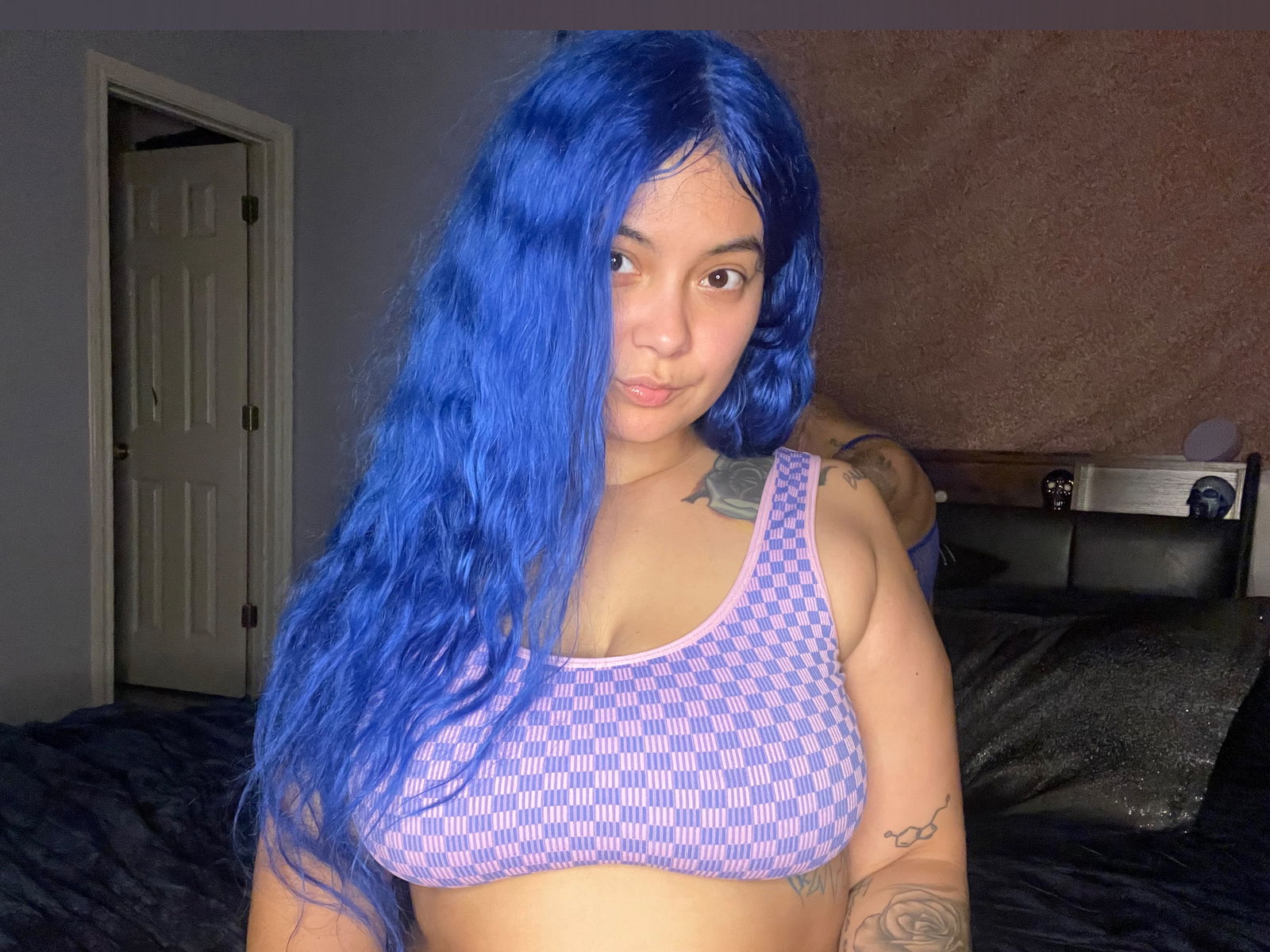 Lola Lovee's avatar