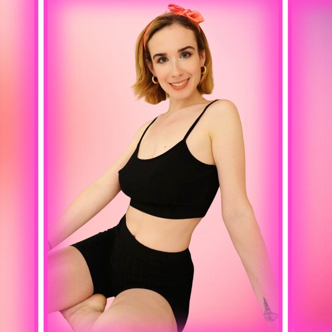 LOLA | YOUR 34DD GF ❤️💦's avatar