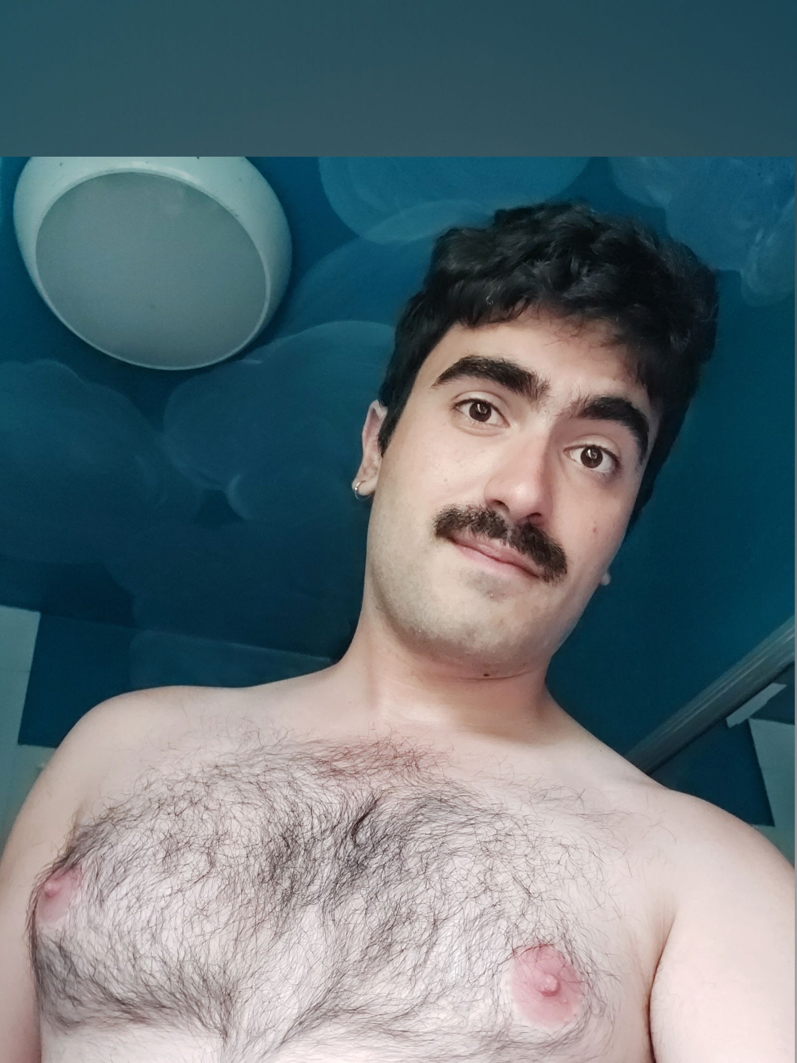 Lone1998's avatar