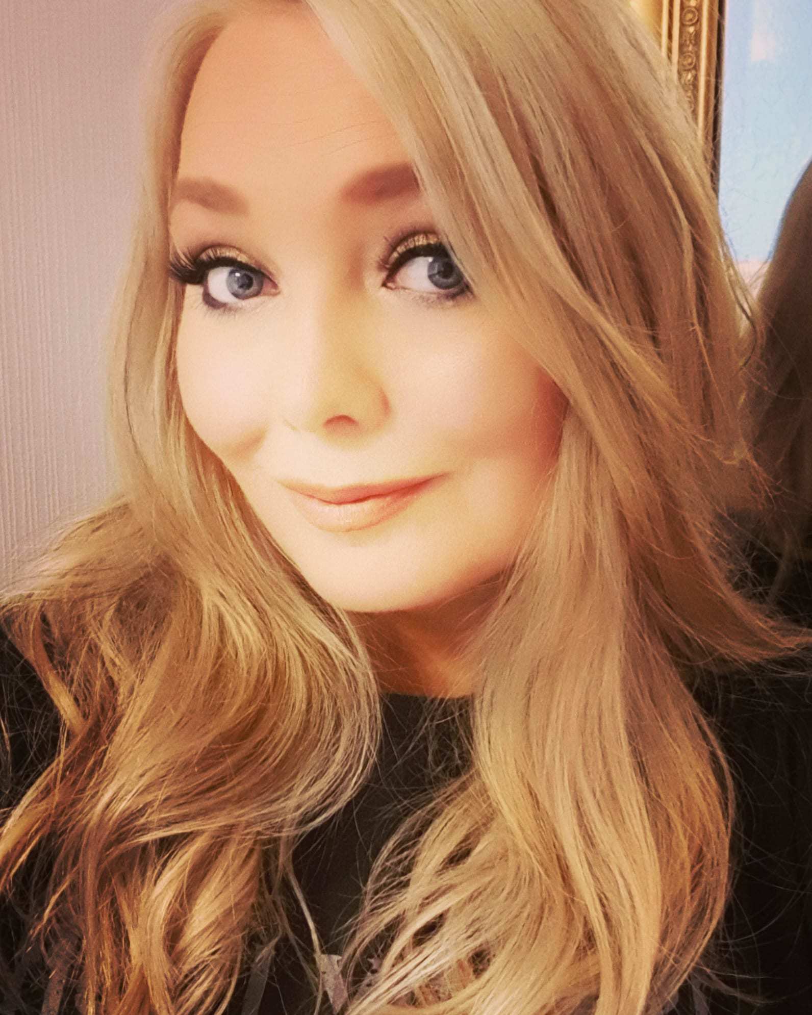 LoubieLou_xxx's avatar