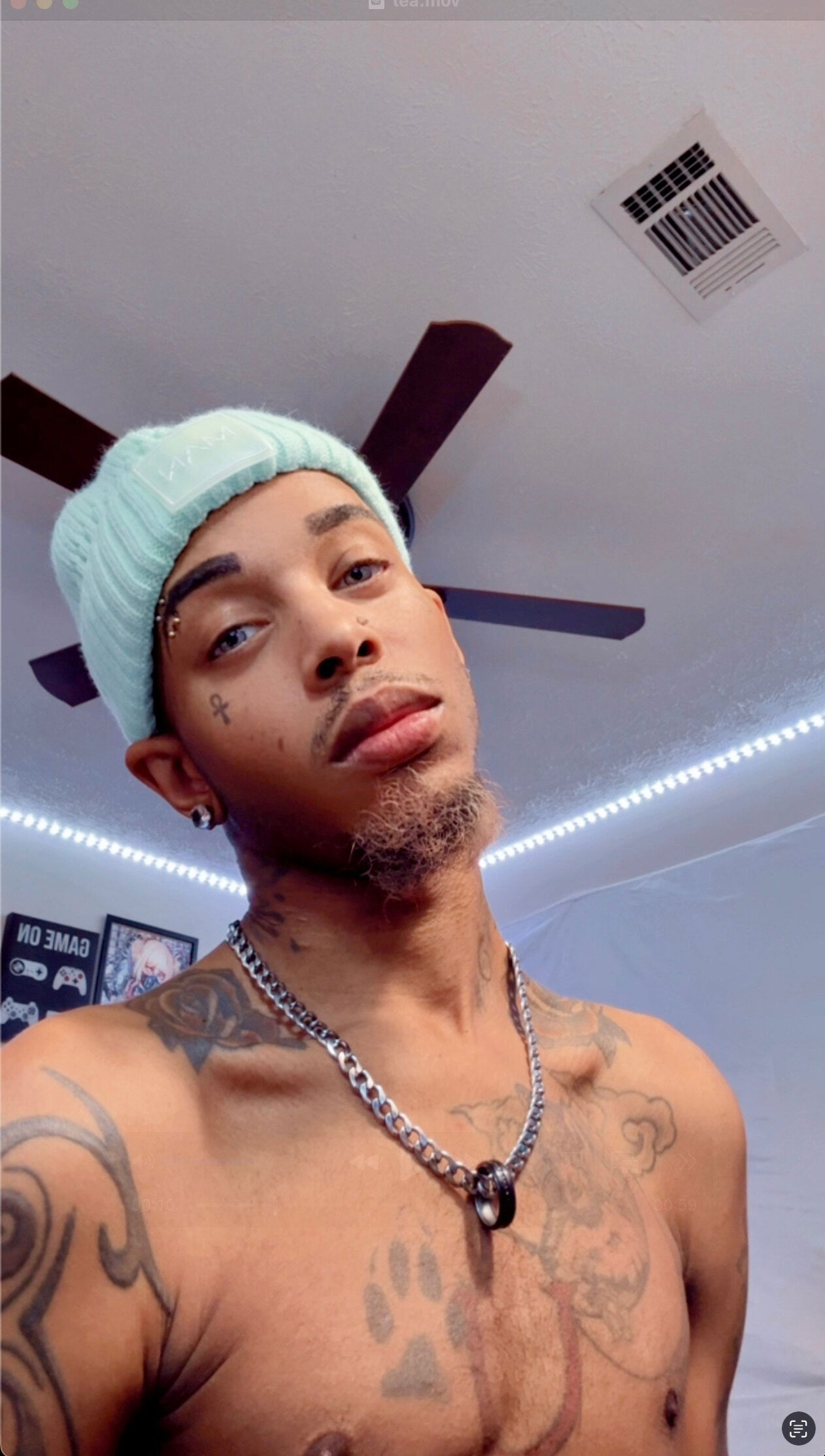 Lovell Lykaon's avatar