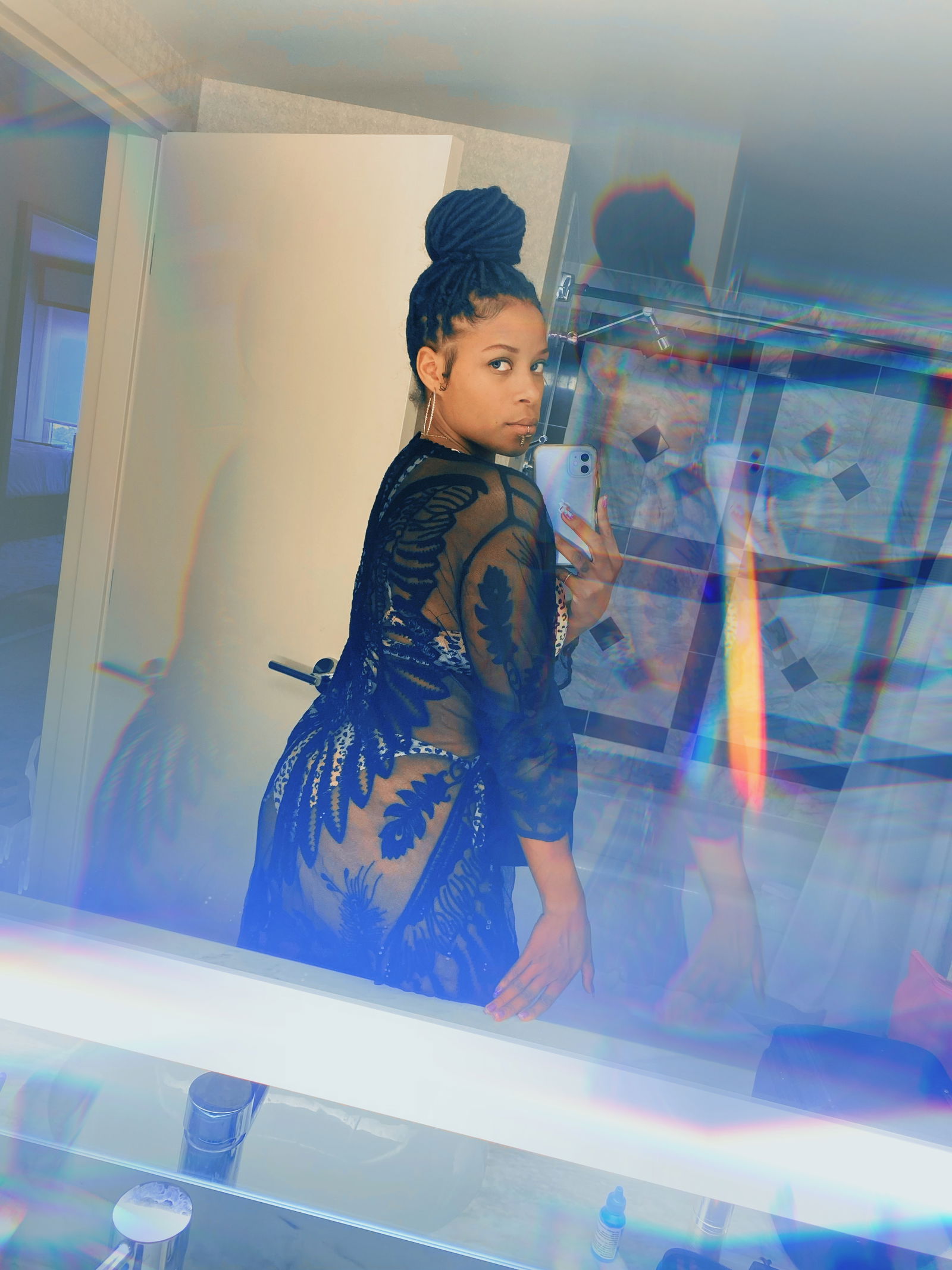 LovelyL's avatar