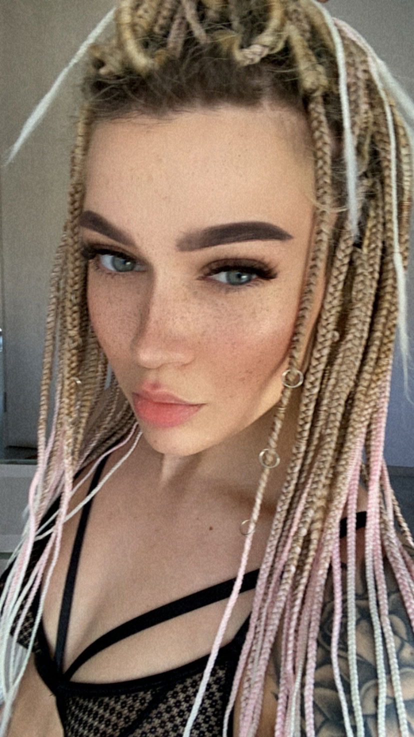 mia's avatar