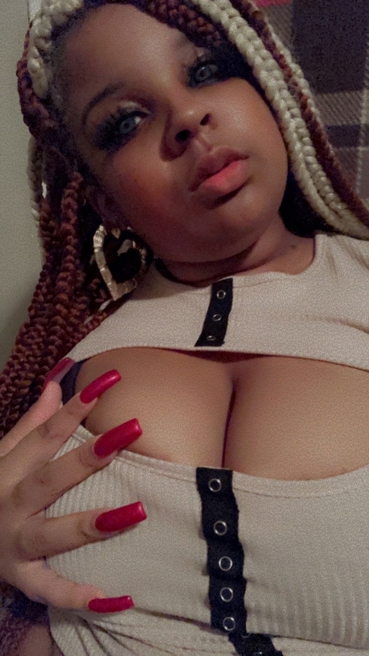 Asian marie's avatar