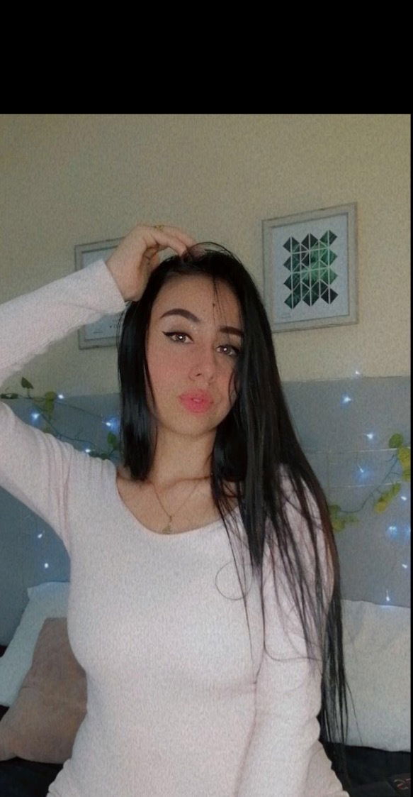 Luna Cardona