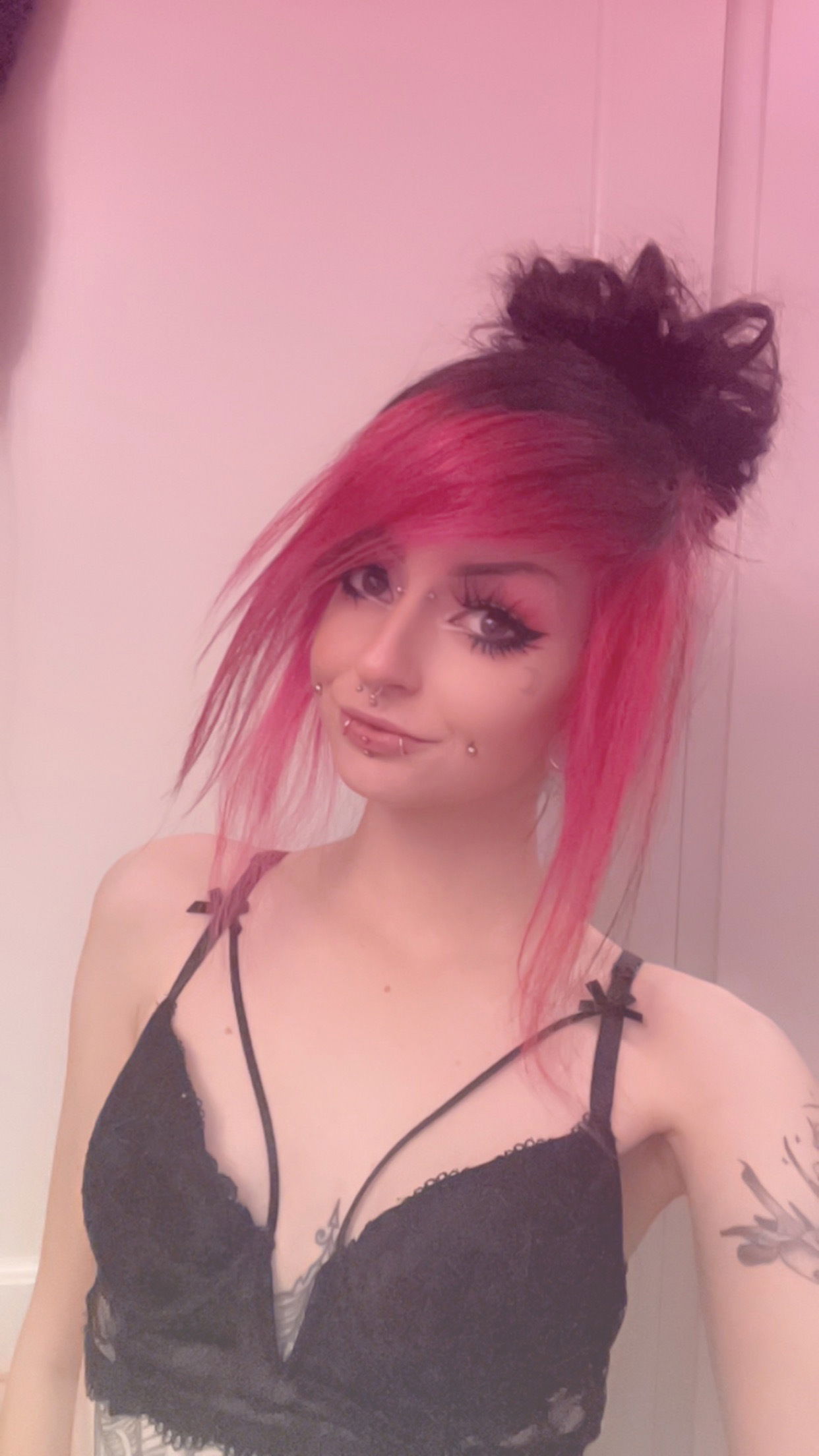 Luna Vampire FREE 🌙✨'s avatar