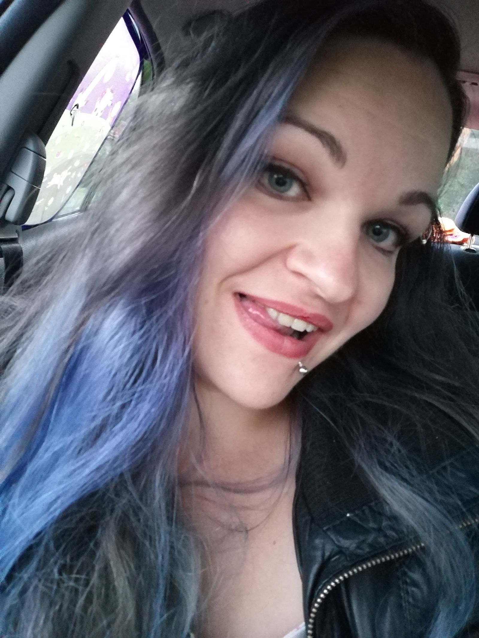 Luna von Blue's avatar