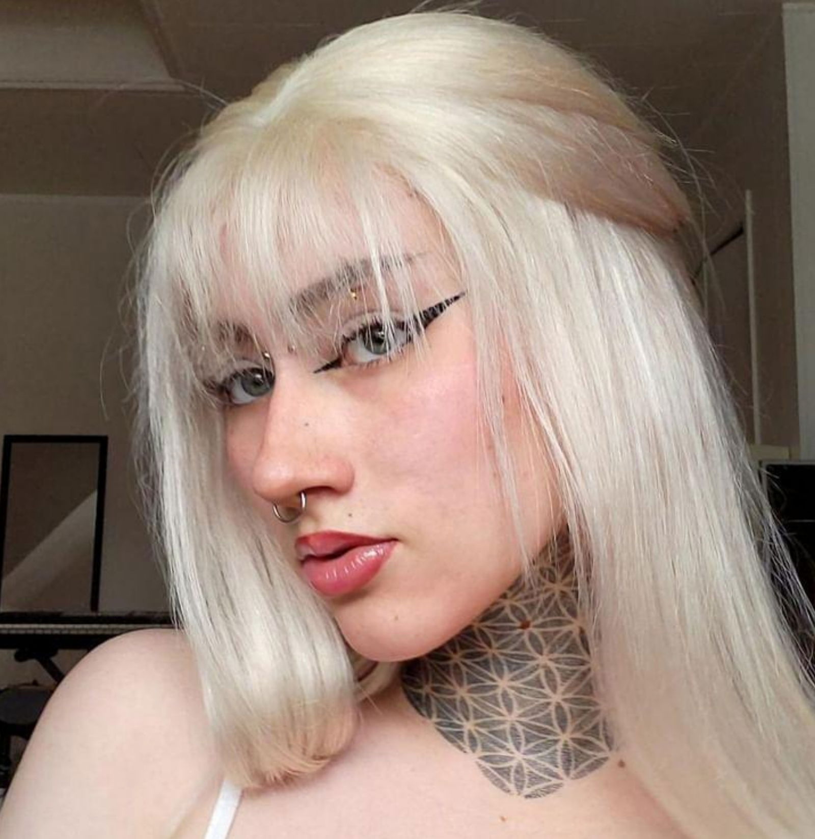 Luna Clyne's avatar