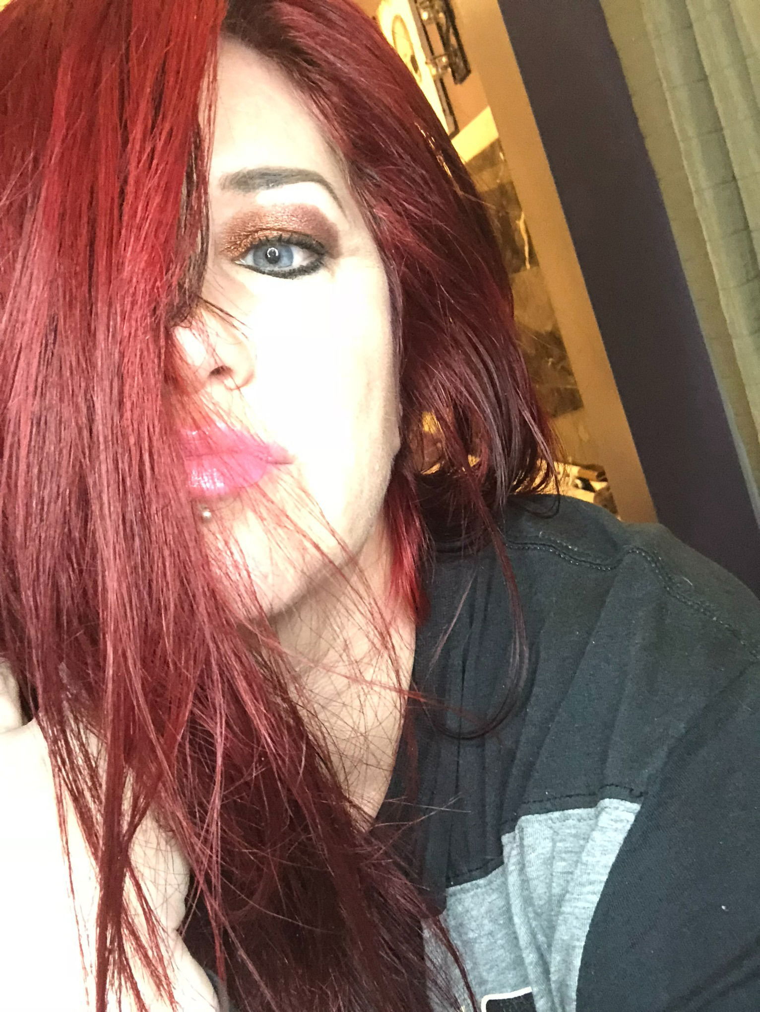 LYDIA's avatar