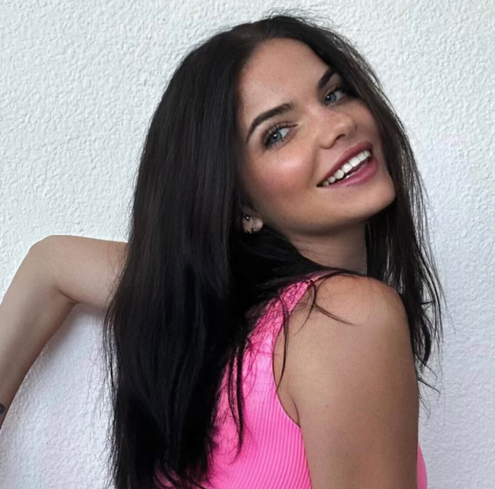 Lyfi Greens ✨💋's avatar