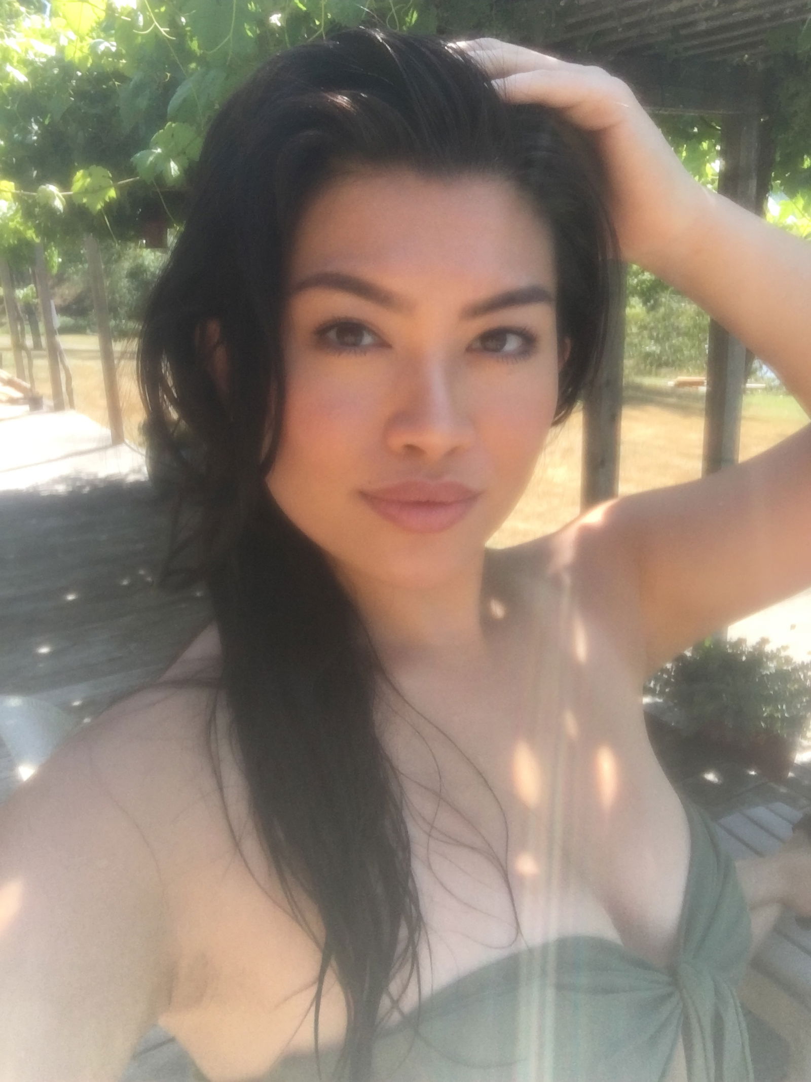 Elle Tee's avatar