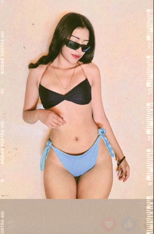 Lizzy Esquivel's avatar