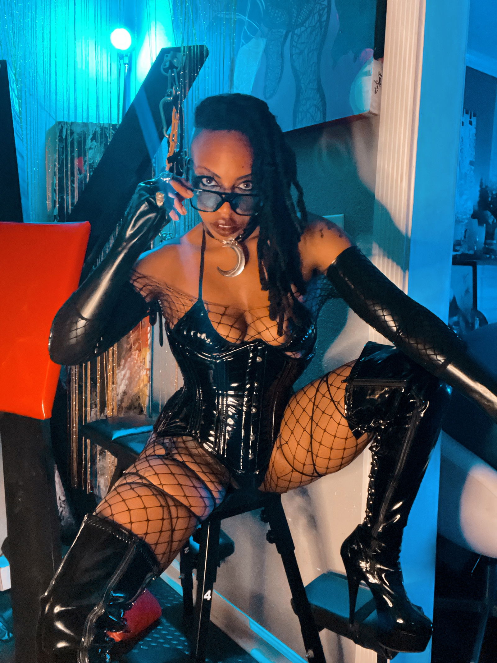 MadamCarmen's avatar