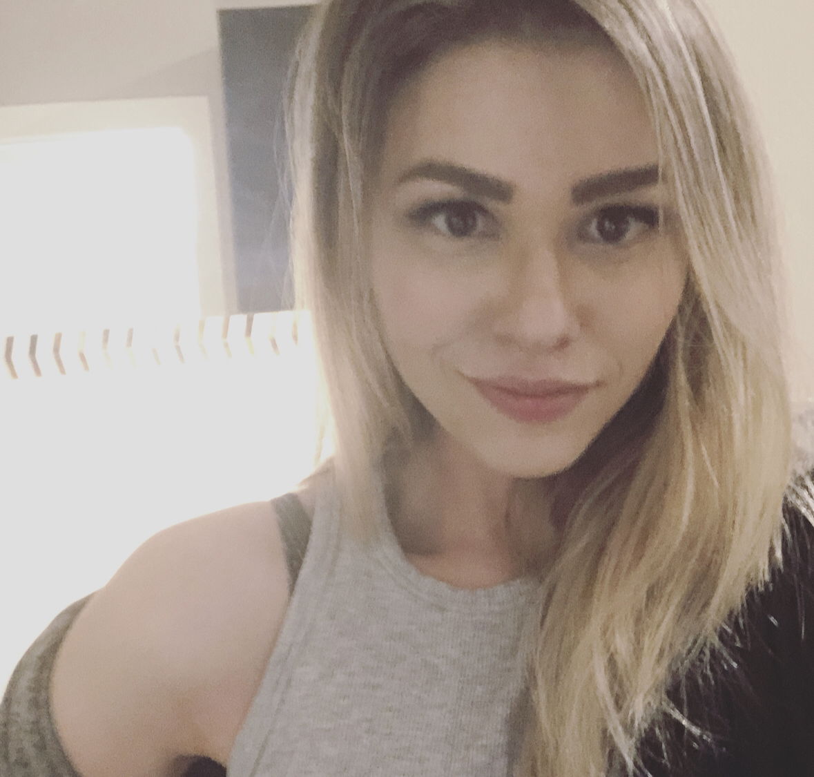 Madame Myela's avatar