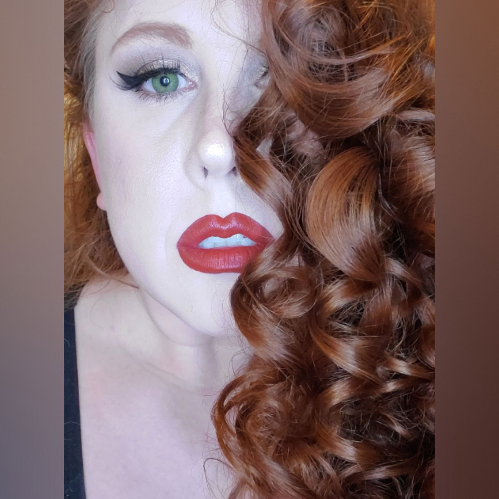 Madam Tessa's avatar