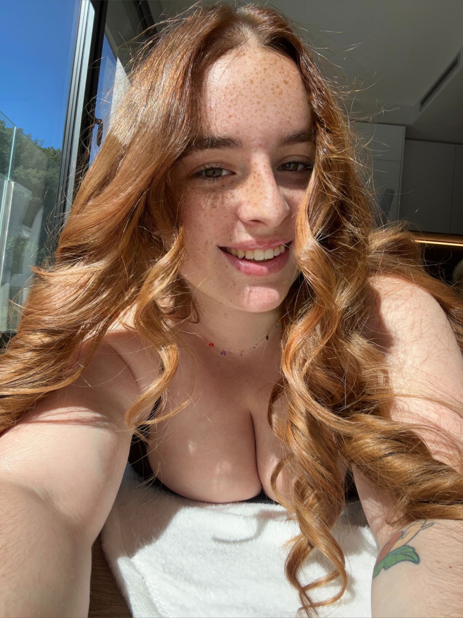 𝐑𝐞𝐝𝐡𝐞𝐚𝐝 𝐆𝐎𝐃𝐃𝐄𝐒𝐒❣️'s avatar